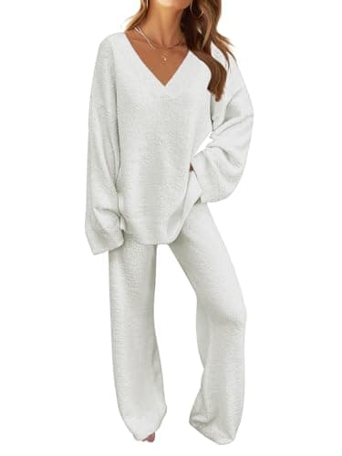 Women's Fuzzy Fleece Pajama Set