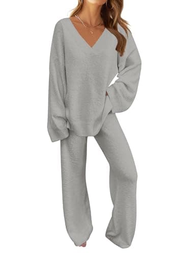 Women's Fuzzy Fleece Pajama Set