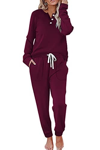 Women's Lounge Sets: WIHOLL Two-Piece Sweatshirt and Sweatpants with Pockets
