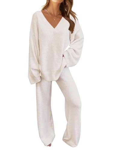 Women's Fuzzy Fleece Pajama Set