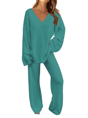 Women's Fuzzy Fleece Pajama Set