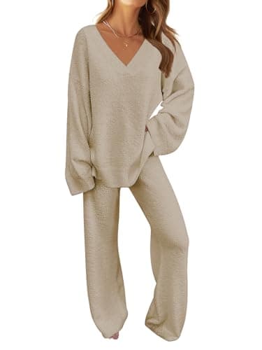 Women's Fuzzy Fleece Pajama Set