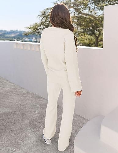 Women's Fuzzy Fleece Pajama Set