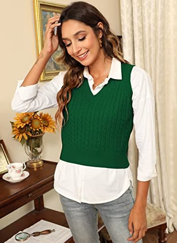 HOCOSIT Women's Preppy V-Neck Argyle Knit Sleeveless Pullover Crop Vest