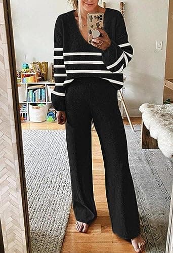 Viottiset Women's XL Black and White V-Neck Stripe Lounge Set