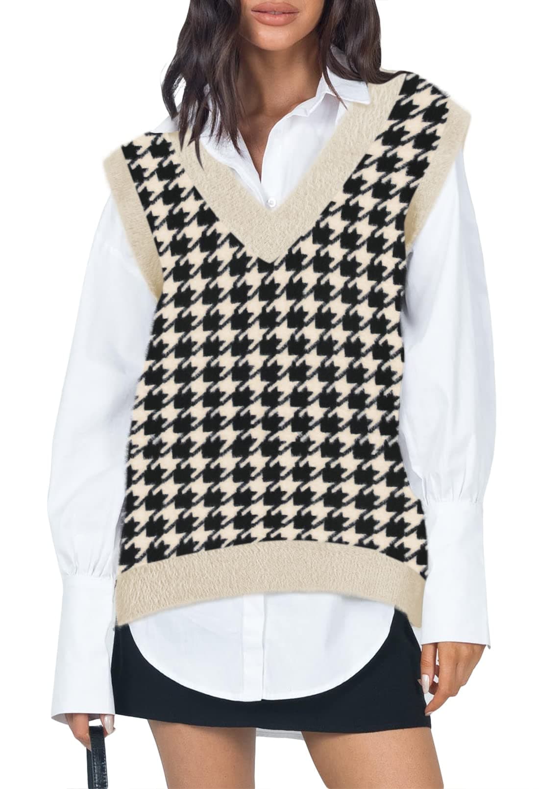 Viottiset Women's Oversized V-Neck Fuzzy Sweater Vest